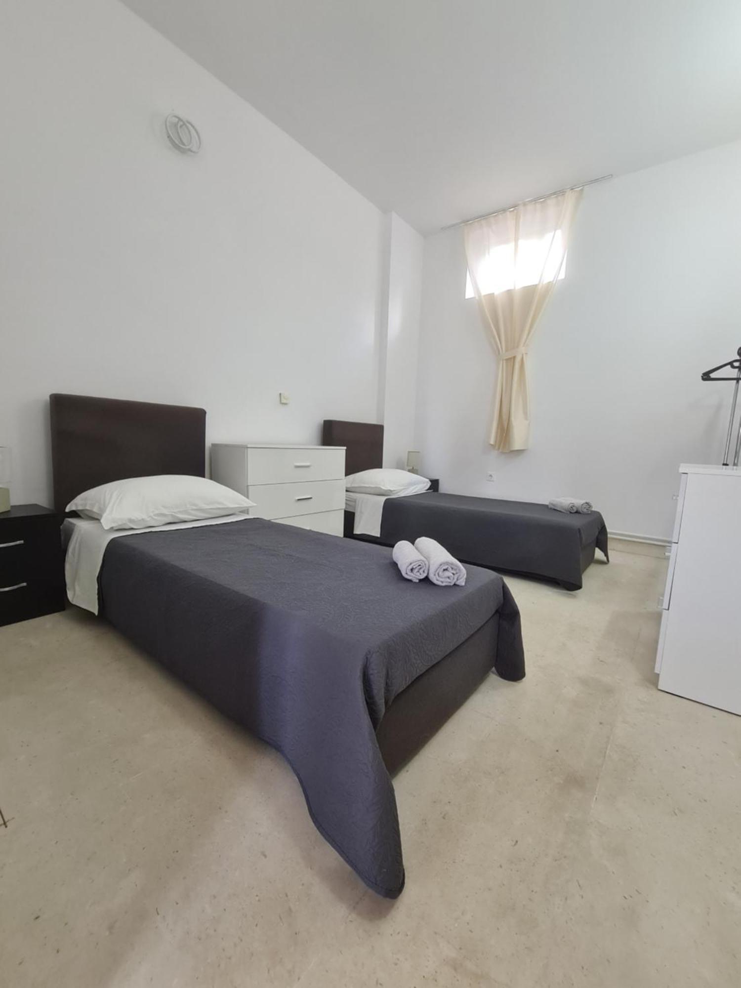 Bridge And Beach Apartments Трогір Екстер'єр фото