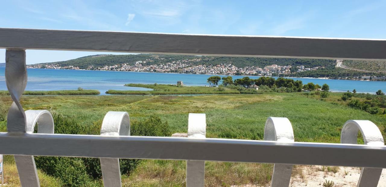 Bridge And Beach Apartments Трогір Екстер'єр фото
